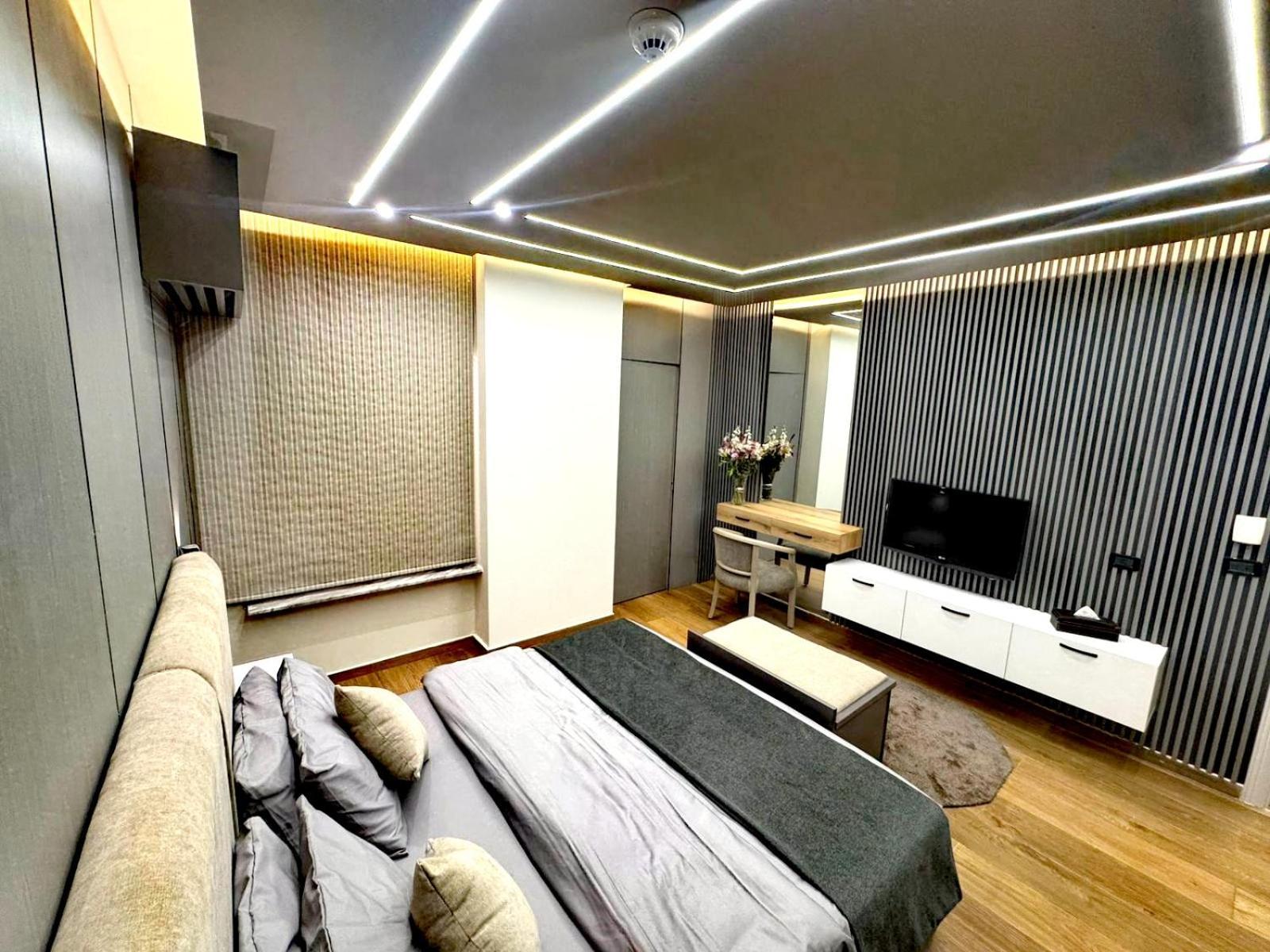 Queens Suite Hotel Beirut Exteriör bild