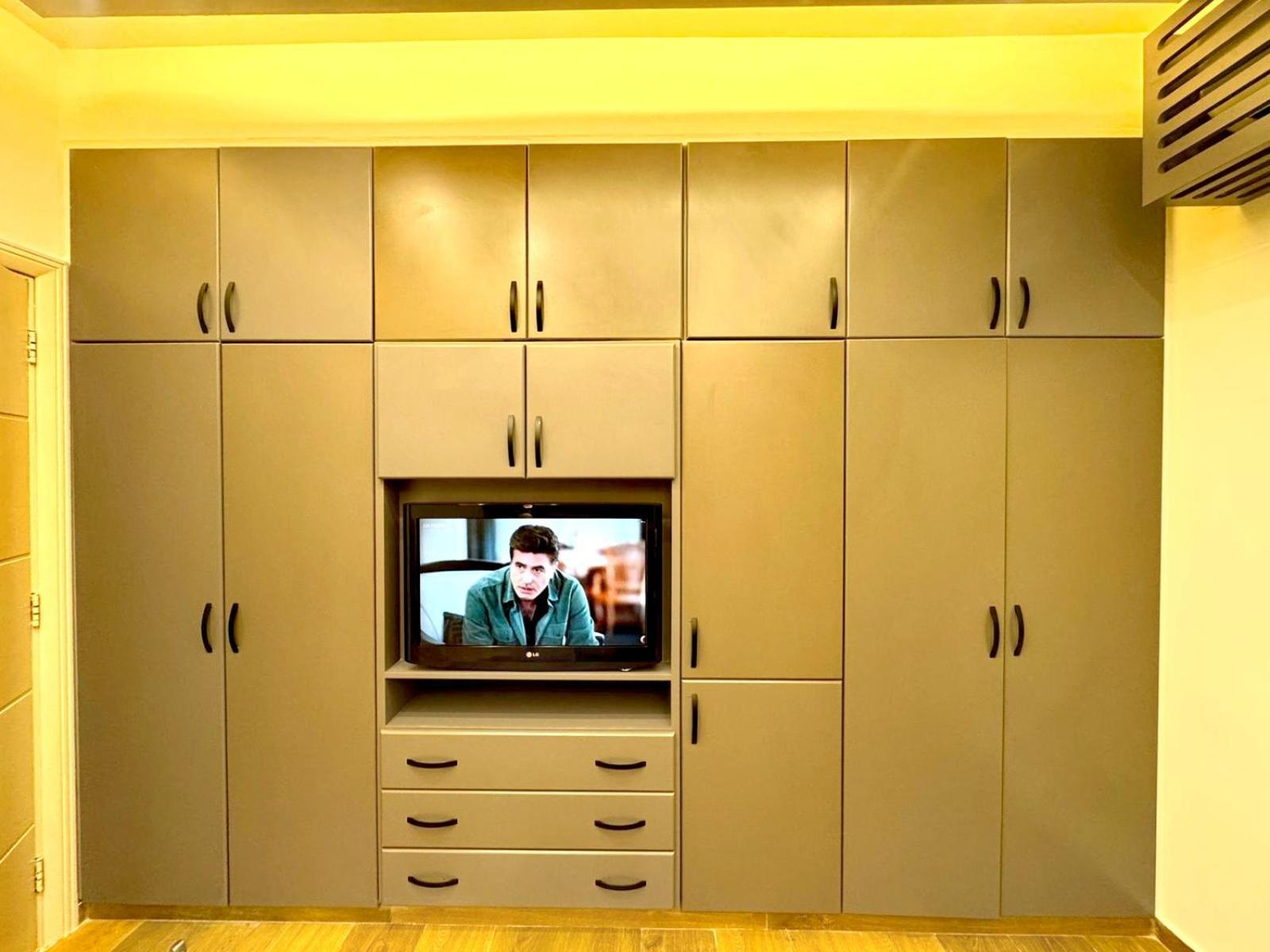 Queens Suite Hotel Beirut Exteriör bild