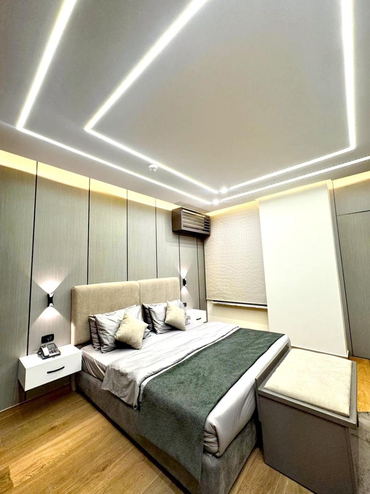 Queens Suite Hotel Beirut Exteriör bild